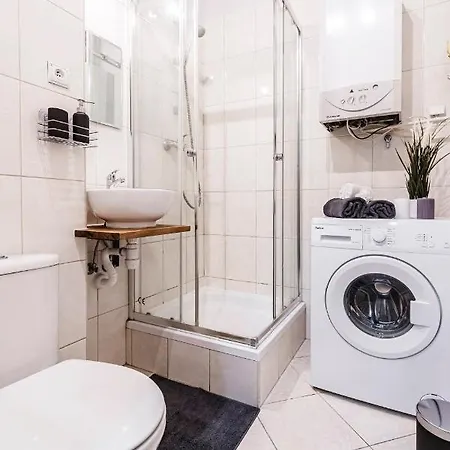 Niebieski Krakowskie Przedmiescie 26 *