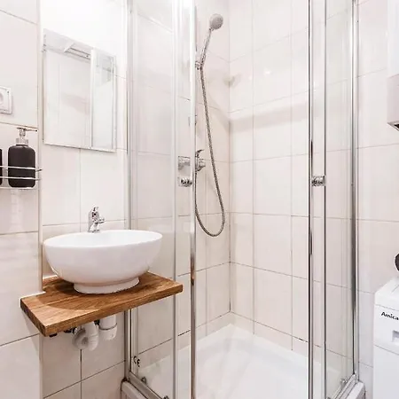 Niebieski Krakowskie Przedmiescie 26 *