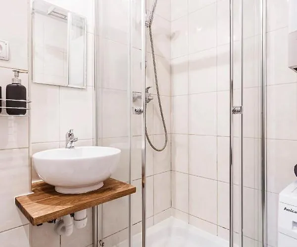 Niebieski Krakowskie Przedmiescie 26 *